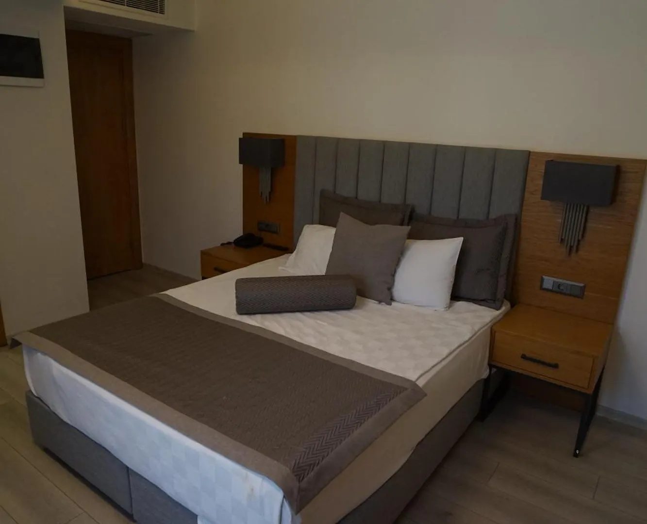 Ruwais Hotel Çeşme