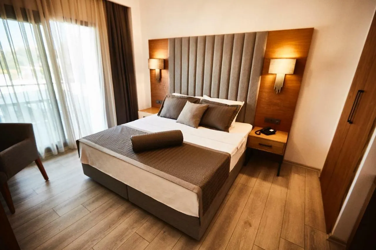 Ruwais Hotel Çeşme